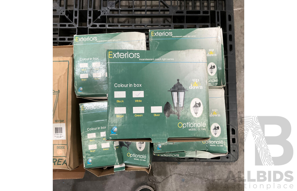 Bulk Lot - Assorted Light Fittings