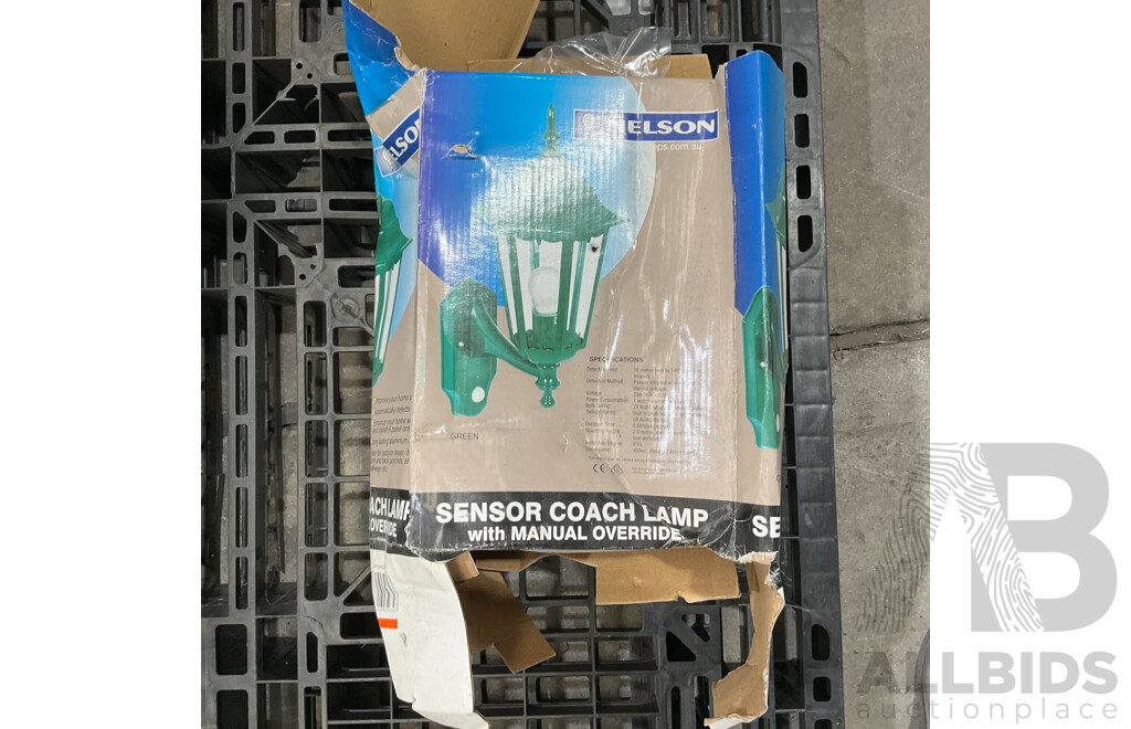 Bulk Lot - Assorted Light Fittings