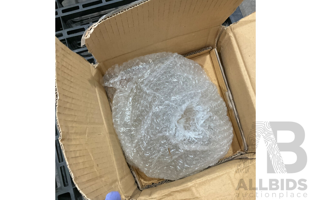 Bulk Lot - Assorted Light Fittings