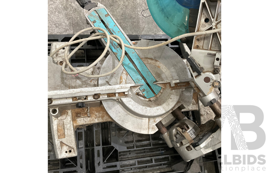 Makita LS1016L Compound Miter Saw with Laser