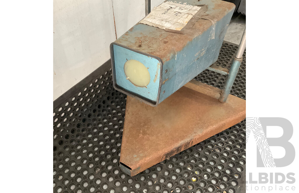 Cesco Vintage Headlight Beam Adjuster