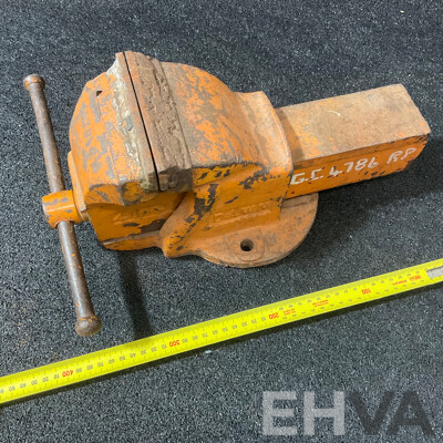 Vintage 4 1/2'' Bench Vise and Compression Tester