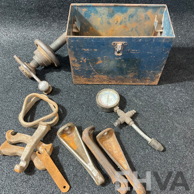 Vintage 4 1/2'' Bench Vise and Compression Tester