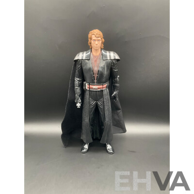 STAR WARS Action Figure (Hasbro SA) and Assorted SKIGUARD Camouflage Snake Gaiters - Lot of 4