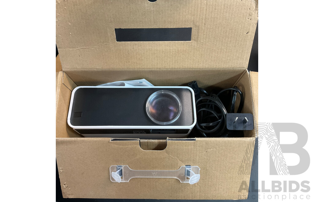 Digital (800x480) TFT LCD Monitor ,Video Projector, 4 In1 Photo Scanner