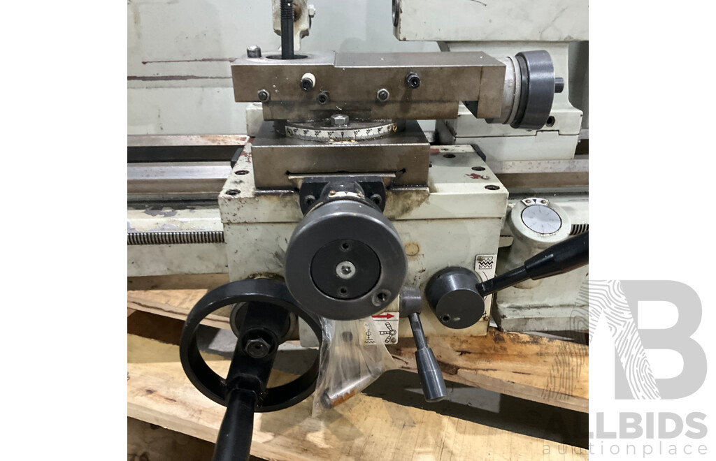 HAFCO AL-250G Bench Lathe