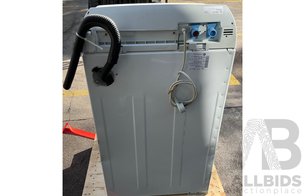 Fisher & Paykel 5.5kg Top Load  Washing Machine MW512