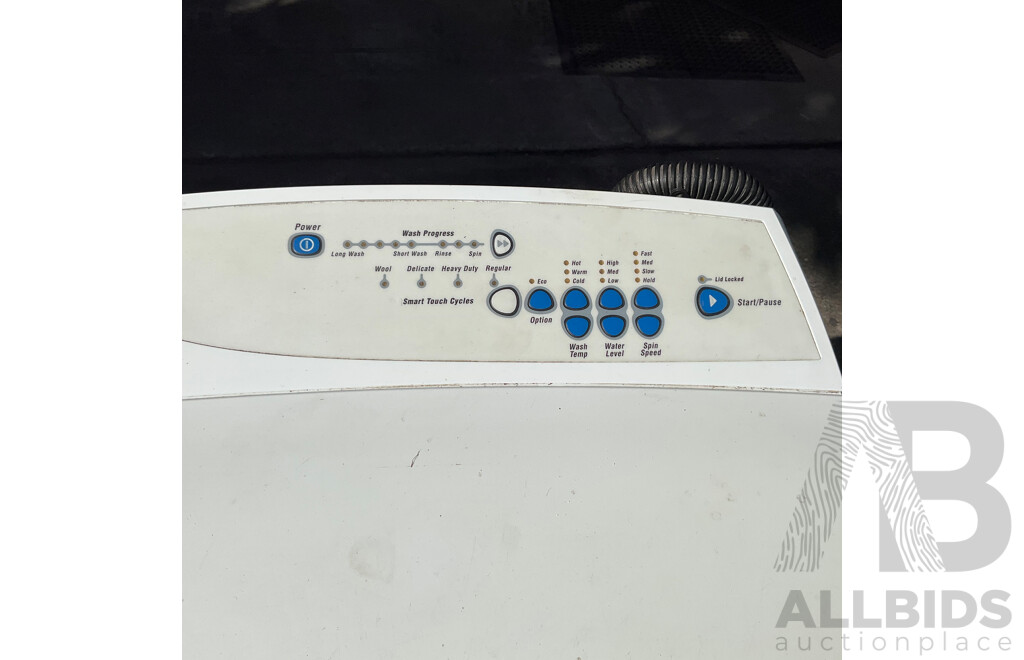 Fisher & Paykel 5.5kg Top Load  Washing Machine MW512