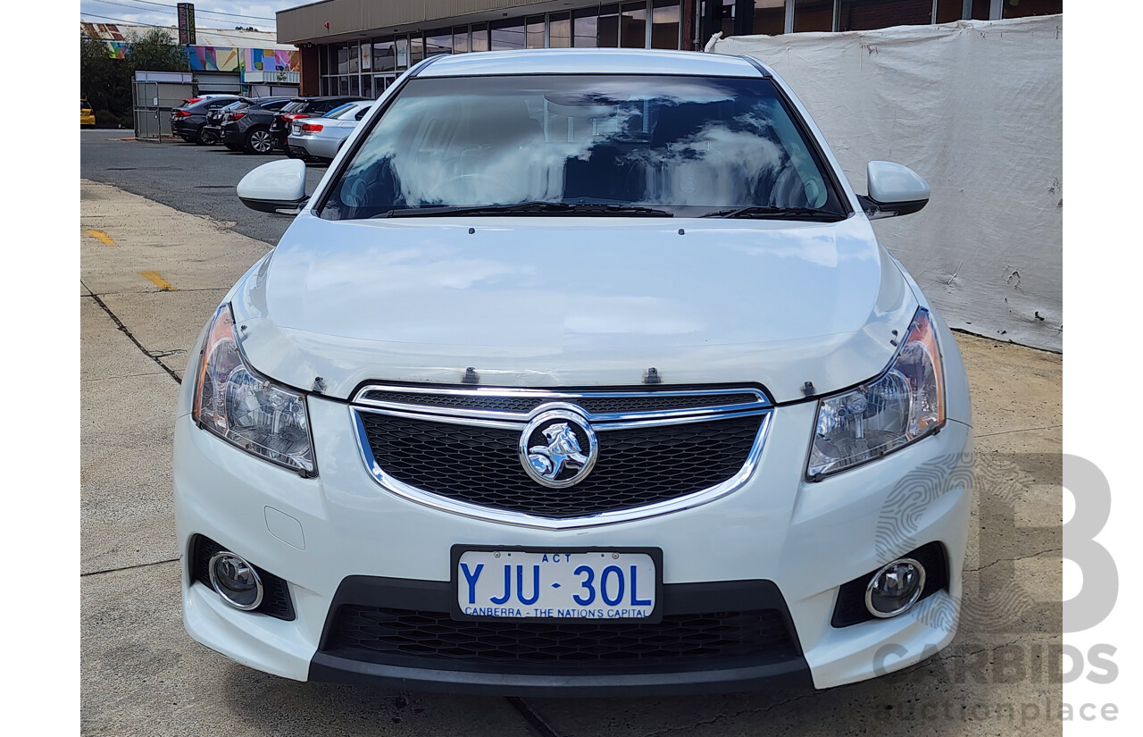 11/2013 Holden Cruze SRi V JH MY13 5d Hatchback White 1.4L