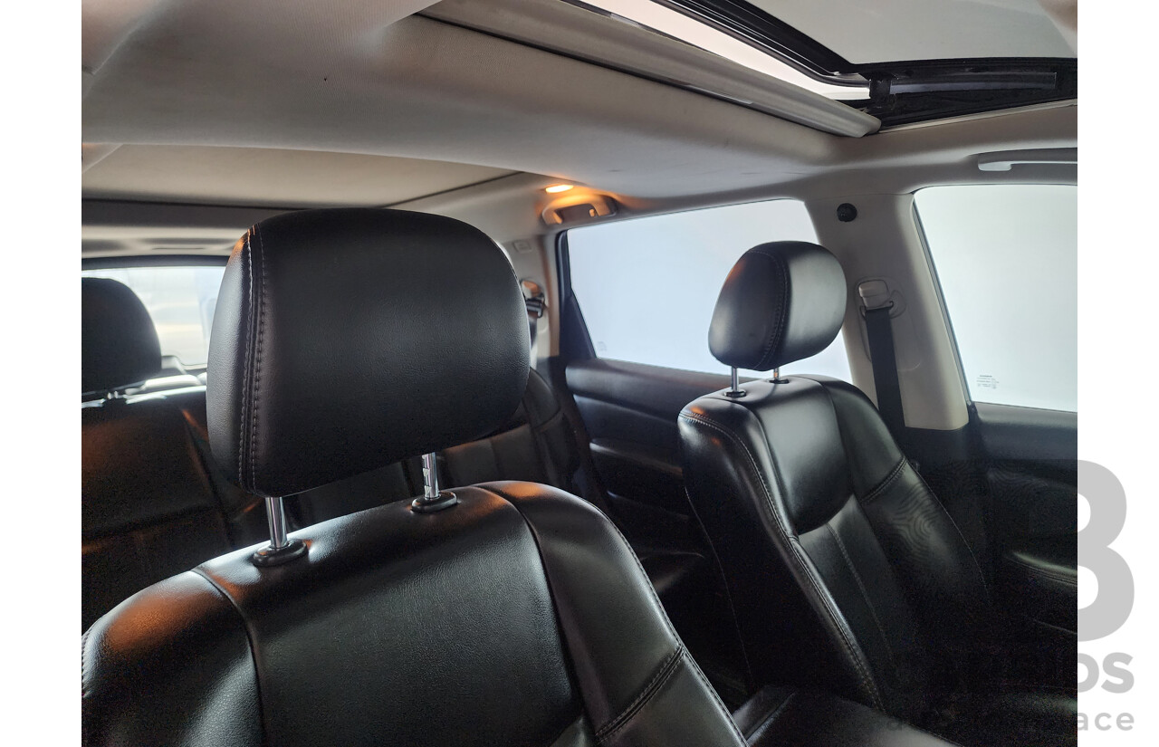 7/2018 Nissan Pathfinder ST-L N-Trek (4x4) R52 MY15 series 4d Wagon Black 3.5L