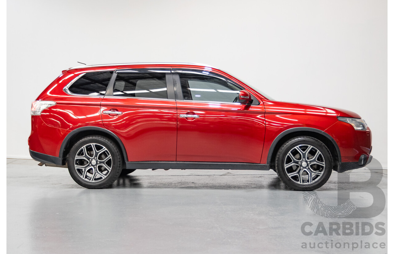 11/2014 Mitsubishi Outlander Aspire (AWD) ZJ MY14.5 4D Wagon Rally Red Metallic Turbo Diesel 2.3L
