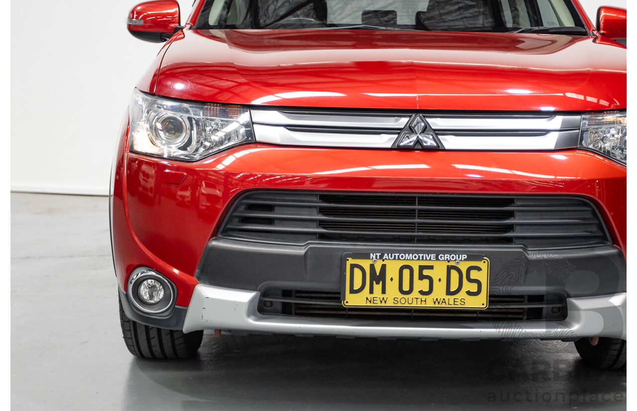 11/2014 Mitsubishi Outlander Aspire (AWD) ZJ MY14.5 4D Wagon Rally Red Metallic Turbo Diesel 2.3L