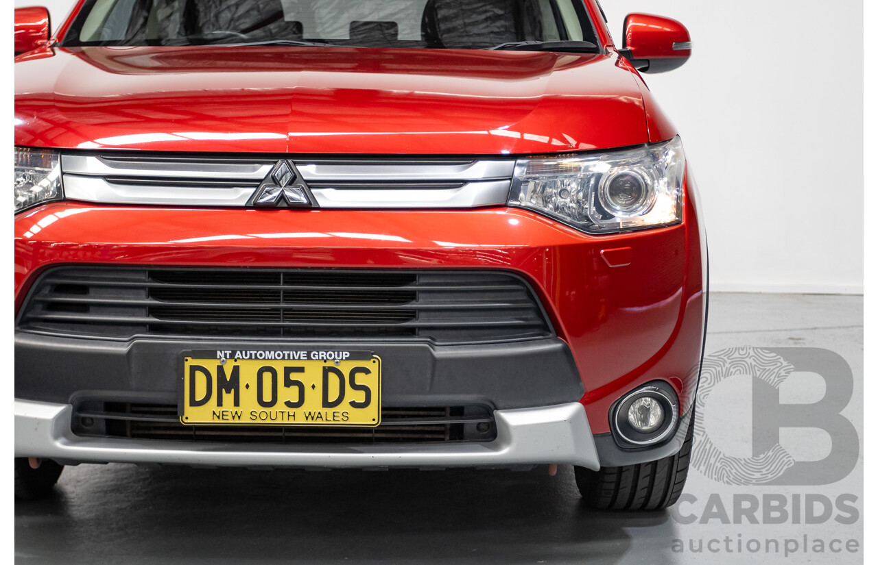 11/2014 Mitsubishi Outlander Aspire (AWD) ZJ MY14.5 4D Wagon Rally Red Metallic Turbo Diesel 2.3L