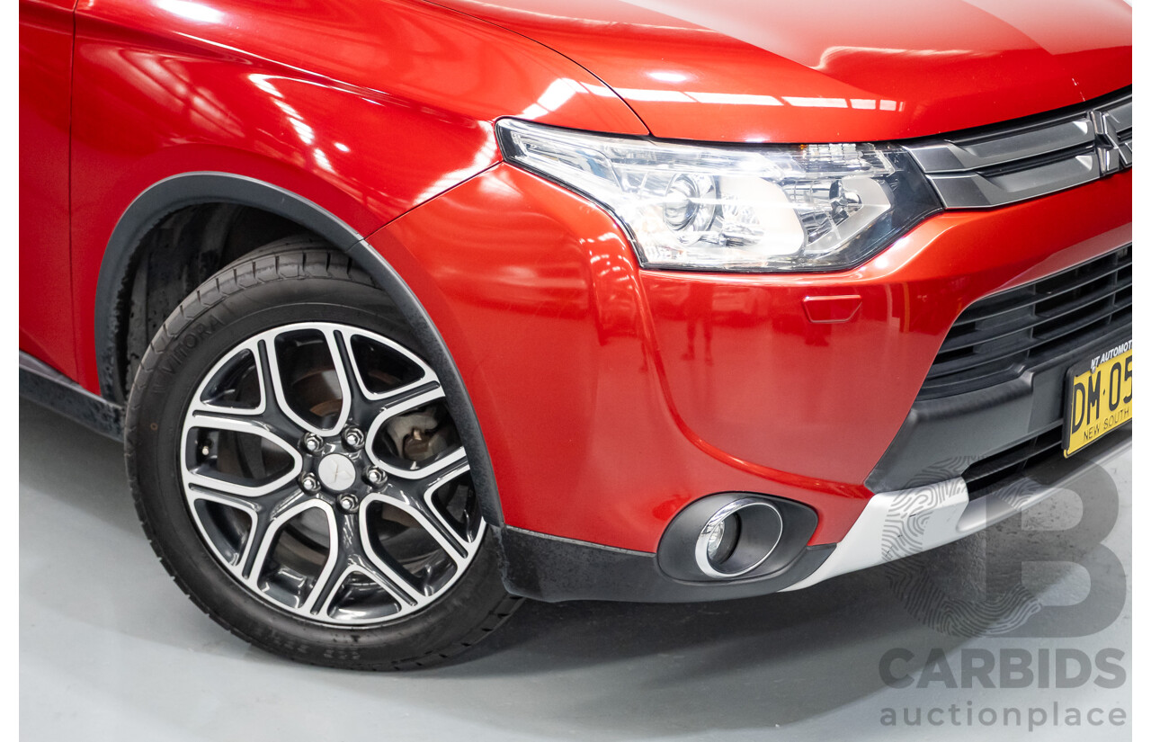 11/2014 Mitsubishi Outlander Aspire (AWD) ZJ MY14.5 4D Wagon Rally Red Metallic Turbo Diesel 2.3L