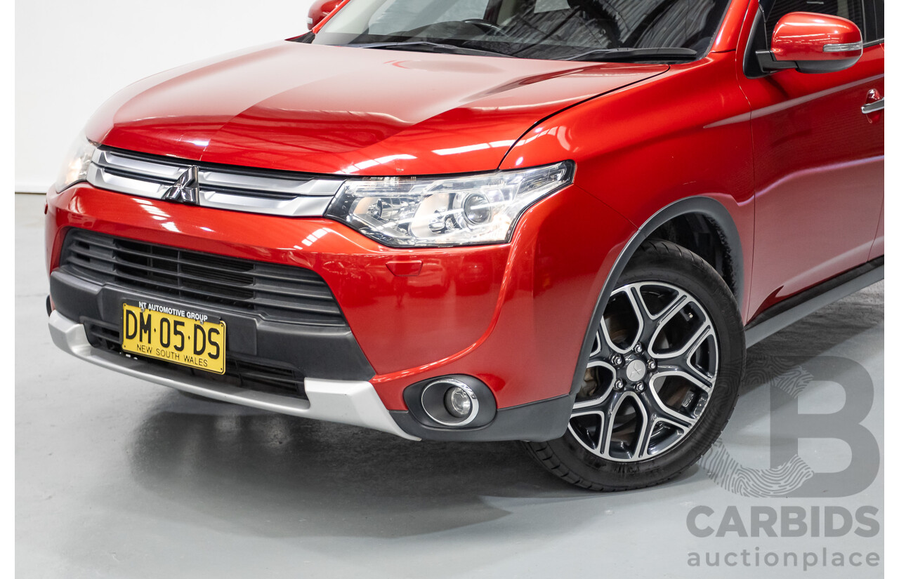 11/2014 Mitsubishi Outlander Aspire (AWD) ZJ MY14.5 4D Wagon Rally Red Metallic Turbo Diesel 2.3L
