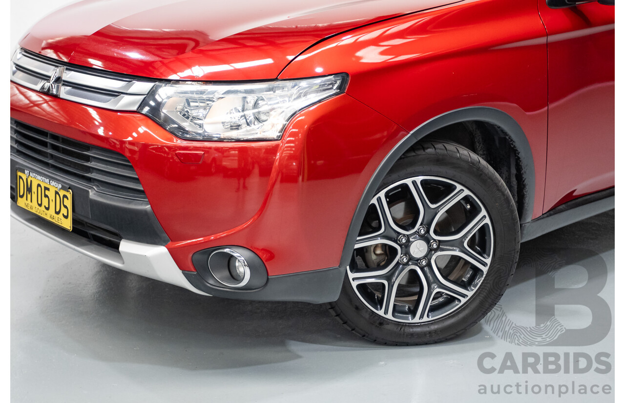 11/2014 Mitsubishi Outlander Aspire (AWD) ZJ MY14.5 4D Wagon Rally Red Metallic Turbo Diesel 2.3L