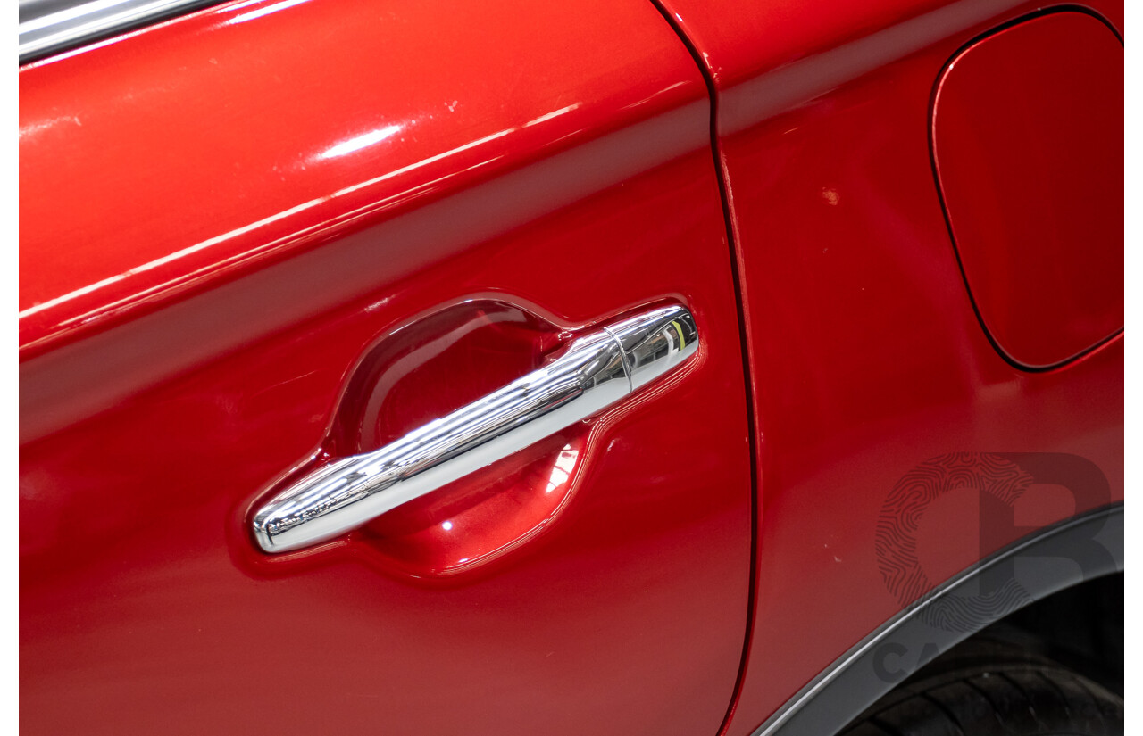 11/2014 Mitsubishi Outlander Aspire (AWD) ZJ MY14.5 4D Wagon Rally Red Metallic Turbo Diesel 2.3L