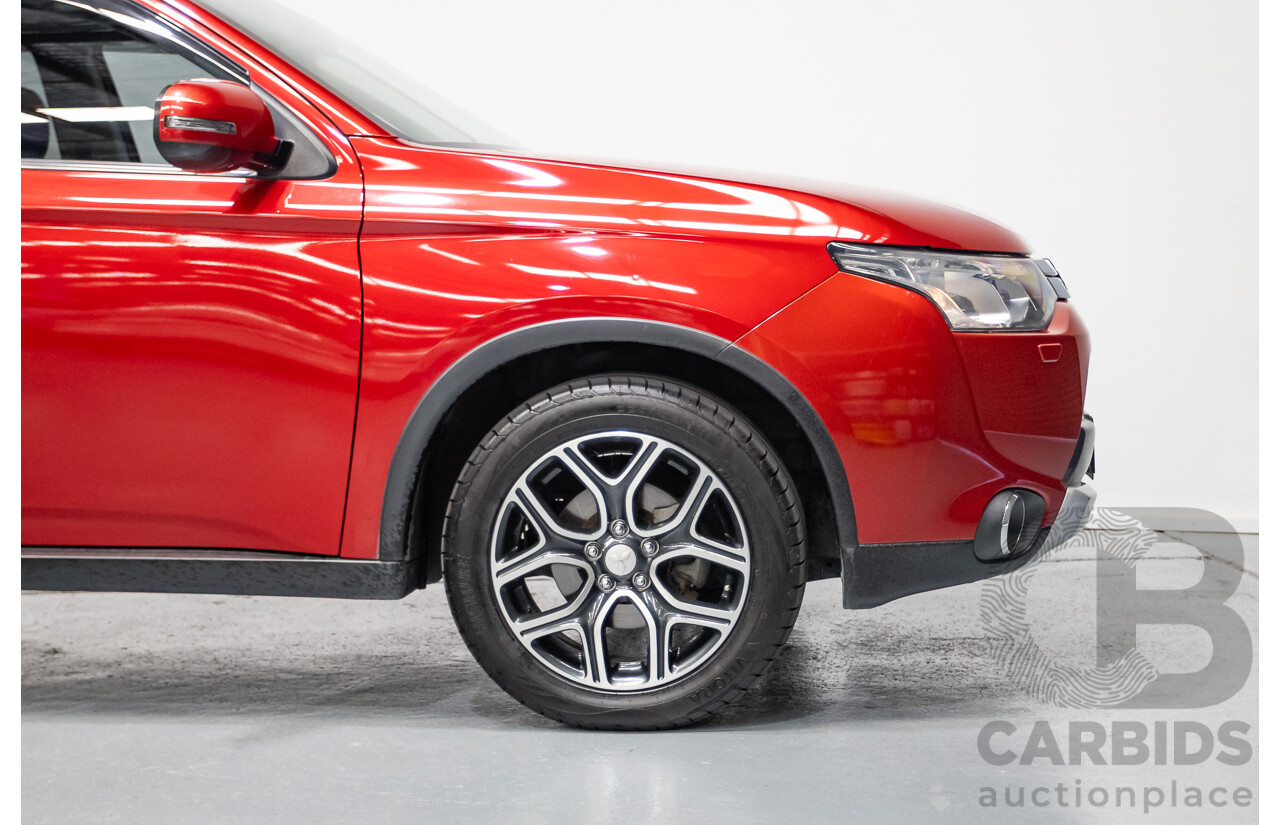 11/2014 Mitsubishi Outlander Aspire (AWD) ZJ MY14.5 4D Wagon Rally Red Metallic Turbo Diesel 2.3L