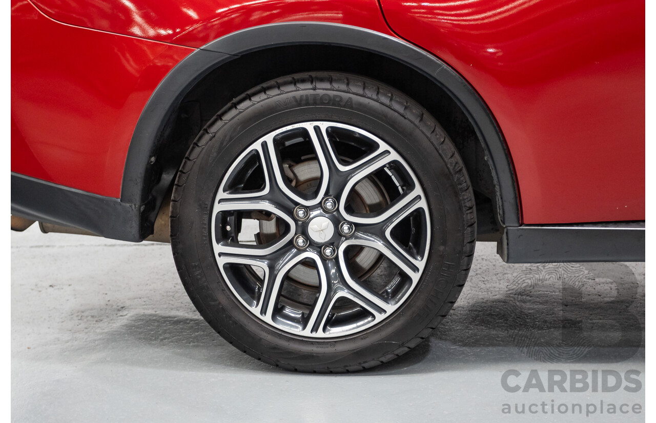 11/2014 Mitsubishi Outlander Aspire (AWD) ZJ MY14.5 4D Wagon Rally Red Metallic Turbo Diesel 2.3L