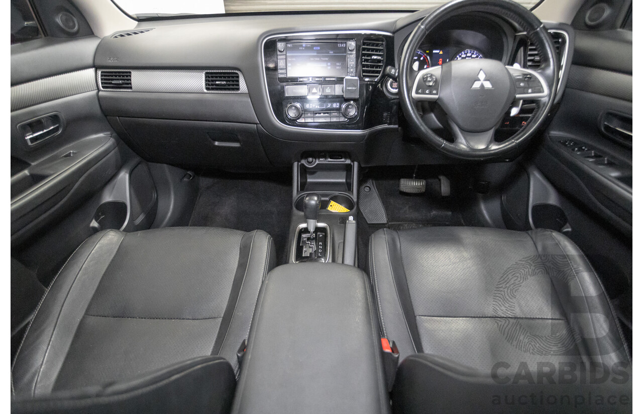 11/2014 Mitsubishi Outlander Aspire (AWD) ZJ MY14.5 4D Wagon Rally Red Metallic Turbo Diesel 2.3L