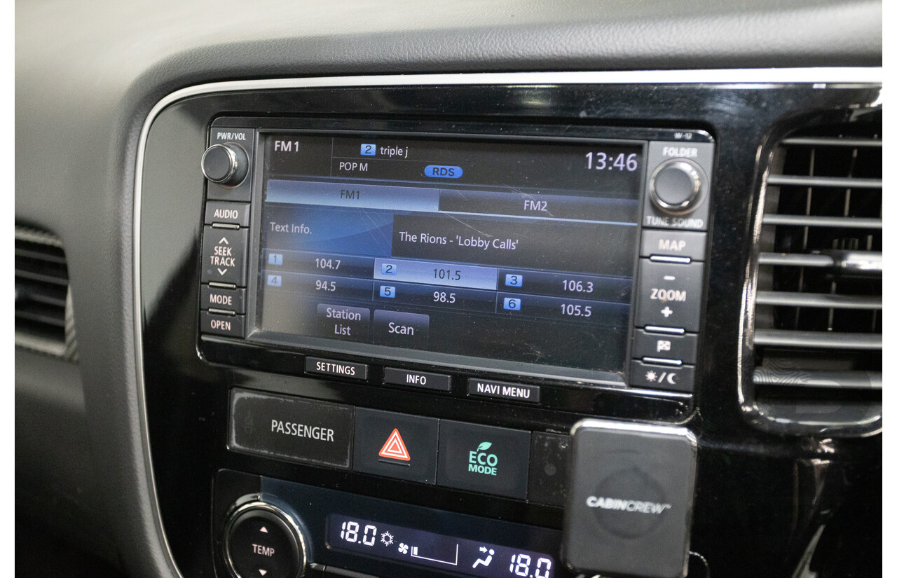 11/2014 Mitsubishi Outlander Aspire (AWD) ZJ MY14.5 4D Wagon Rally Red Metallic Turbo Diesel 2.3L