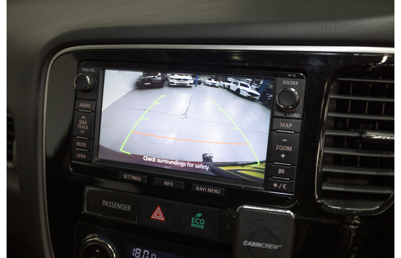 11/2014 Mitsubishi Outlander Aspire (AWD) ZJ MY14.5 4D Wagon Rally Red Metallic Turbo Diesel 2.3L