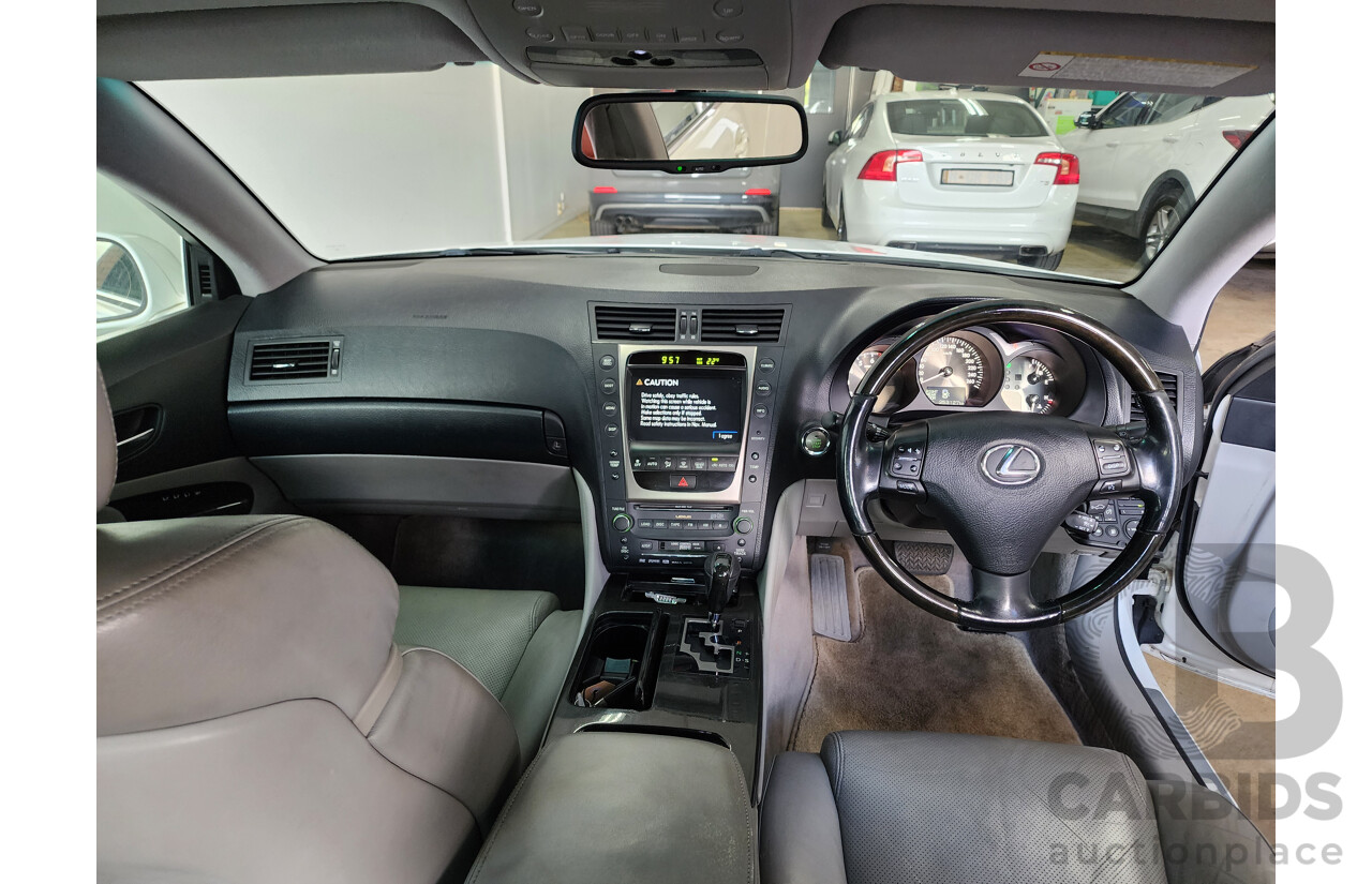 9/2006 Lexus Gs300 Sport Luxury GRS190R 4d Sedan White 3.0L