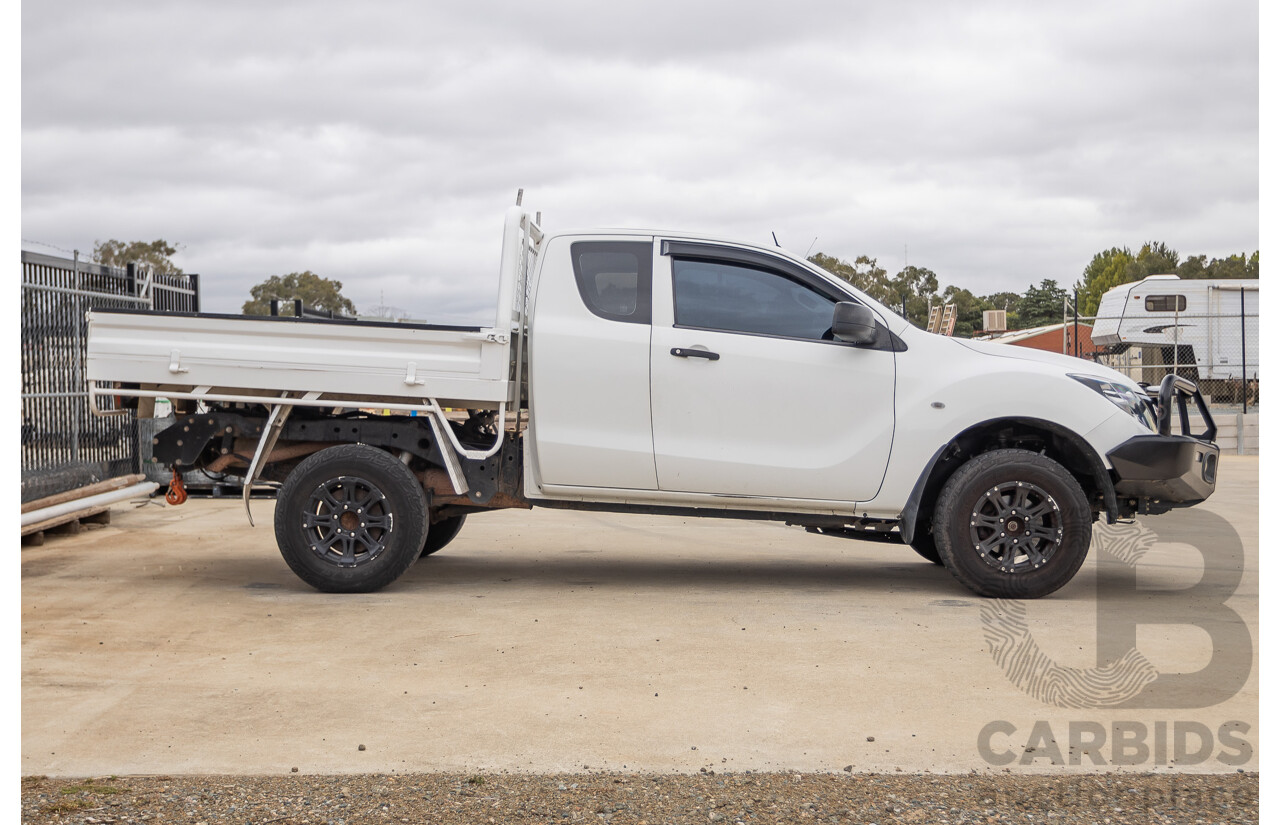 01/2017 Mazda BT-50 XT (4x4) MY16 Freestyle C/Chas White Turbo Diesel 3.2L