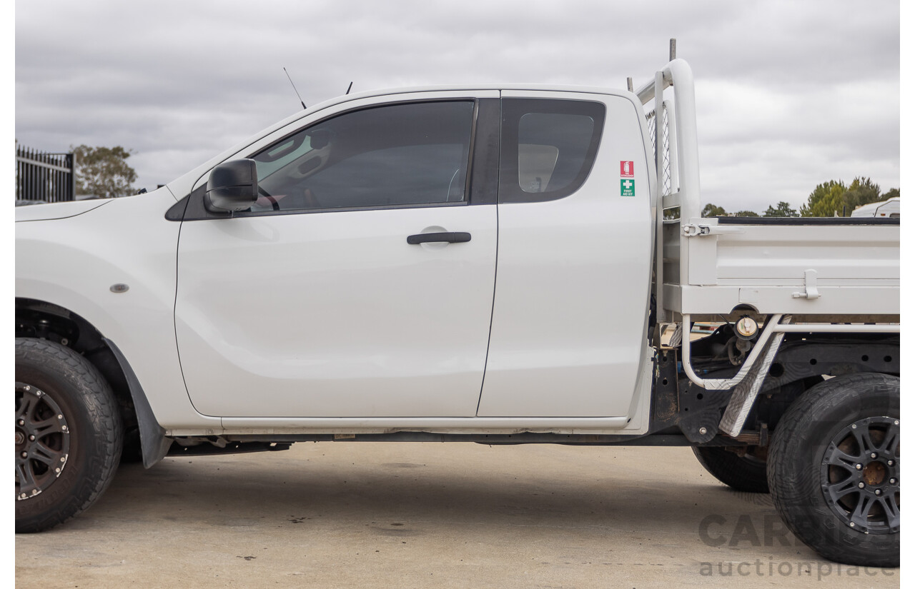 01/2017 Mazda BT-50 XT (4x4) MY16 Freestyle C/Chas White Turbo Diesel 3.2L