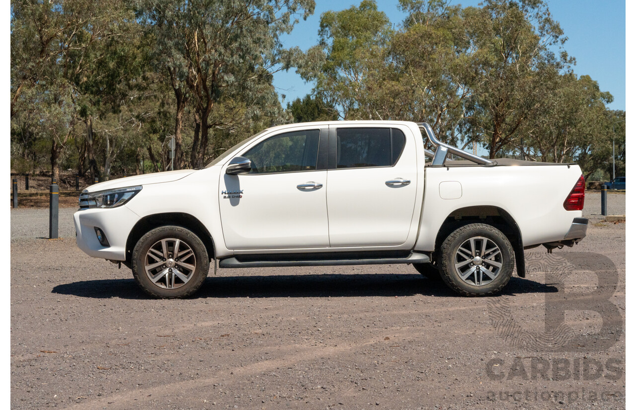 12/2017 Toyota Hilux SR5 (4x4) GUN126R Dual Cab Utility Glacier White Turbo Diesel 2.8L