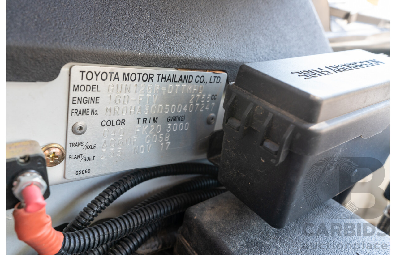 12/2017 Toyota Hilux SR5 (4x4) GUN126R Dual Cab Utility Glacier White Turbo Diesel 2.8L