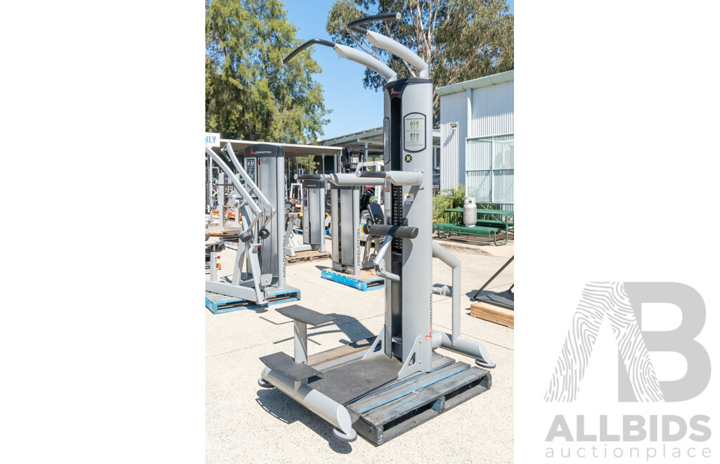 Freemotion Epic Commercial Pin Loaded Assisted Chin / Dip