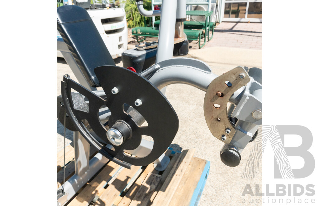 Freemotion Commercial Pin Loaded Leg Curl