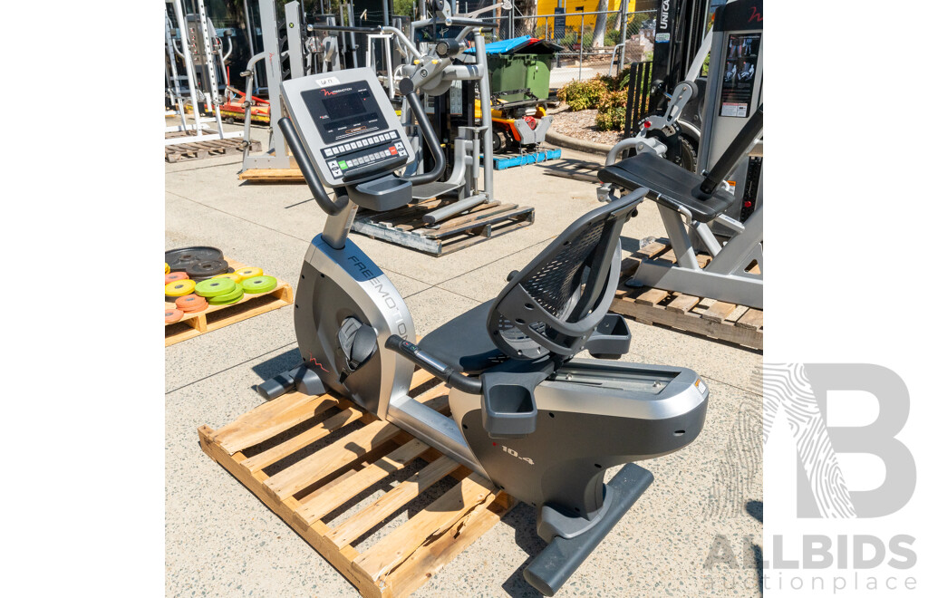 12/2014 Freemotion Commercial Recumbent Bike