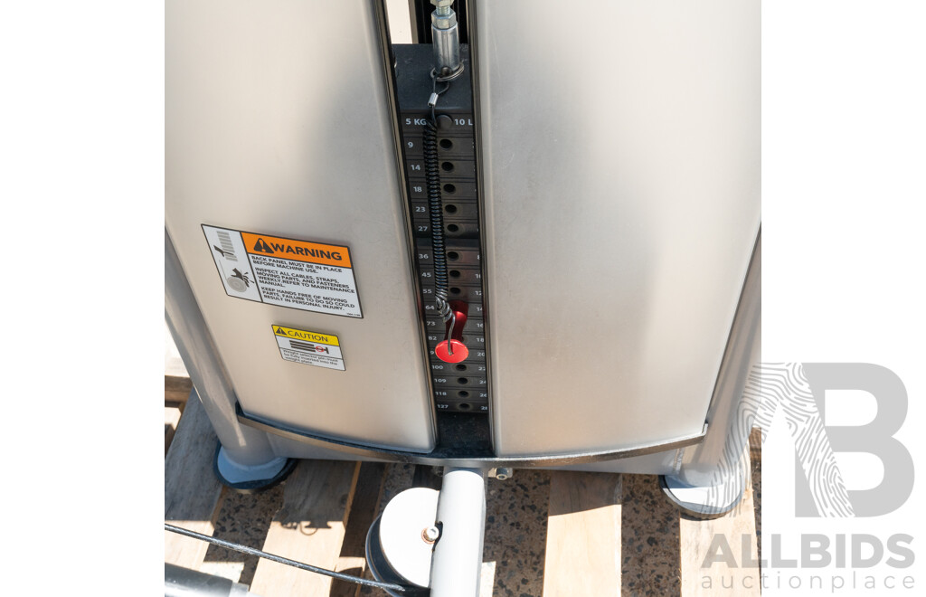 04/2017 Freemotion Commercial Pin Loaded Leg Extension