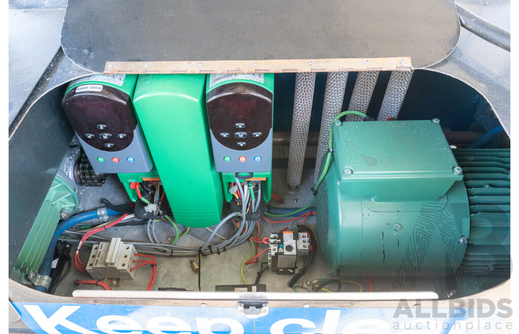 Austredex Large Heavy Duty Commerical Treadmill