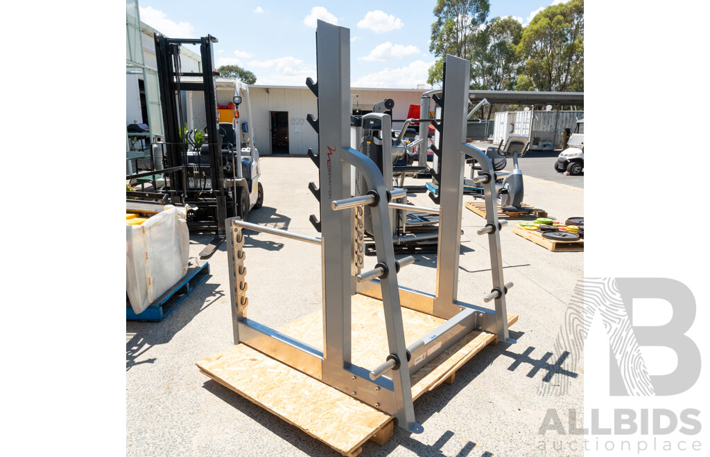 11/2017 Freemotion Olympic Squat Rack