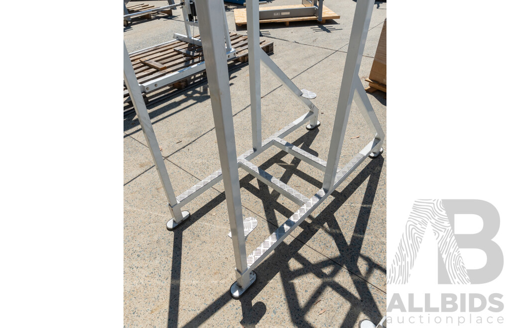 Calgym Pull Up / Dip Station