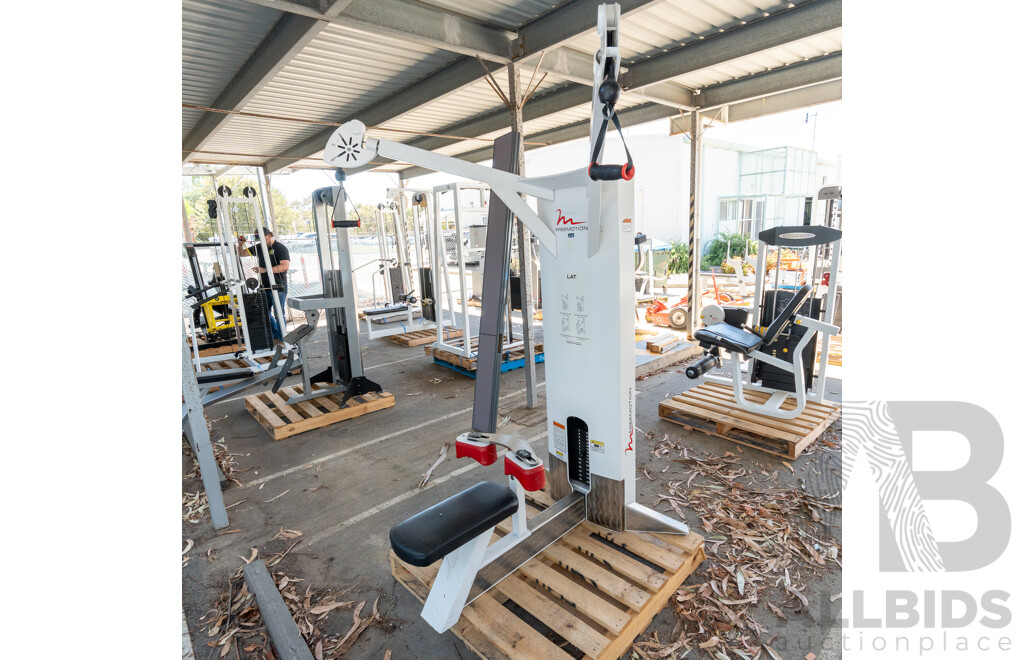 Freemotion Commerical Lat Pulldown