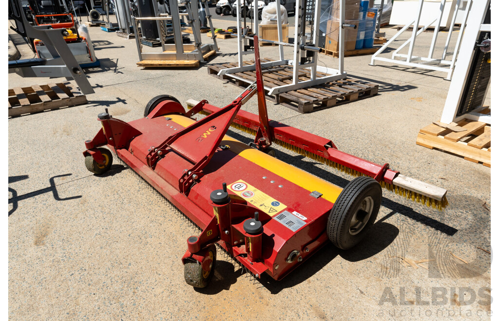 05/2013 SMG TurfCare TCA2000 Artificial Turf Cleaner