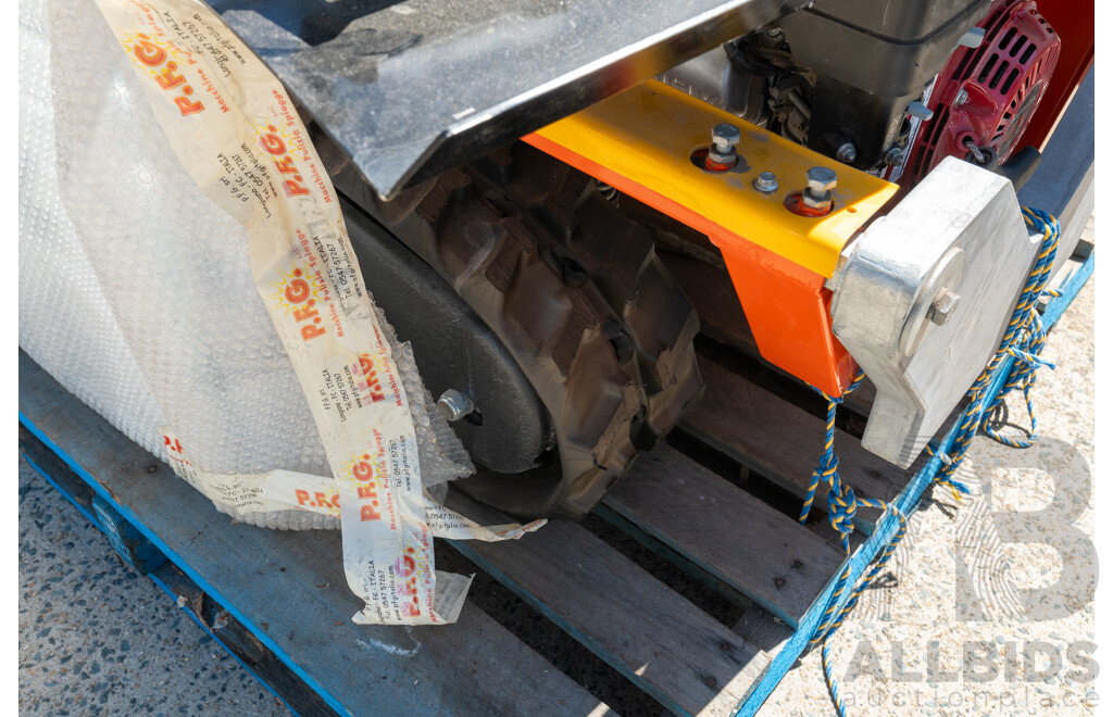 Barracuda Walk Behind Beach / Sand Cleaner
