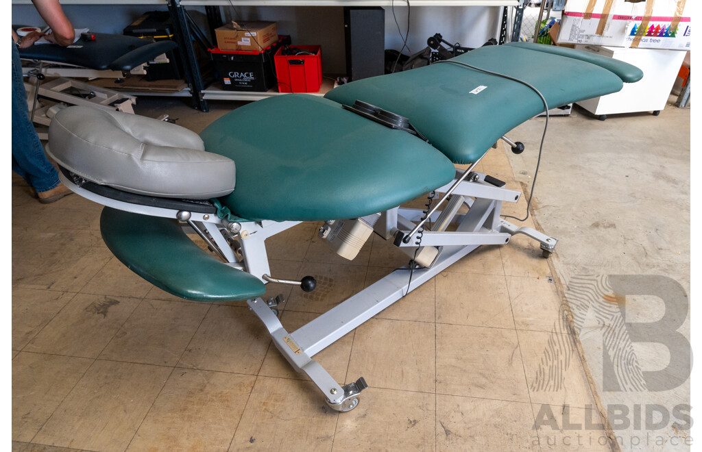 Athlegen Electric Body Work Table Green