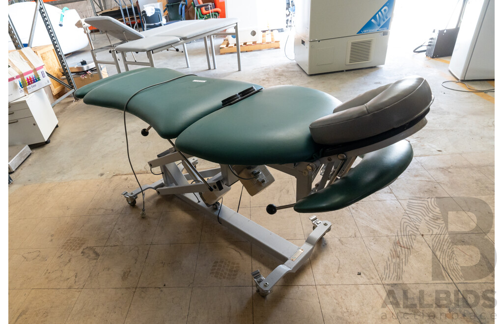 Athlegen Electric Body Work Table Green