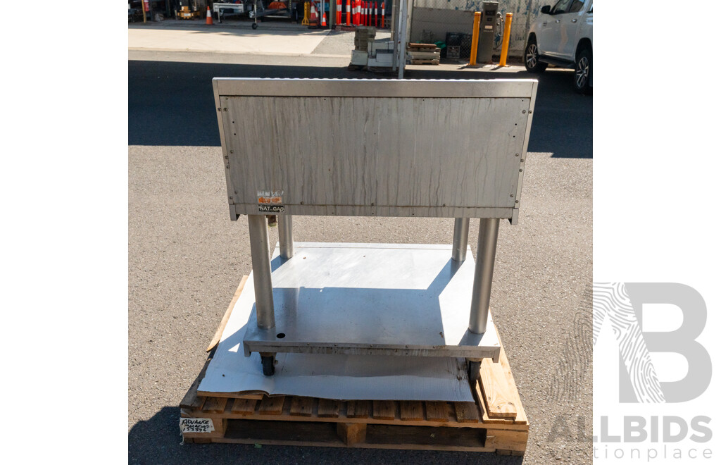 Moffatt 6 Burner Commerical Stainless Steel Cooktop on Bench