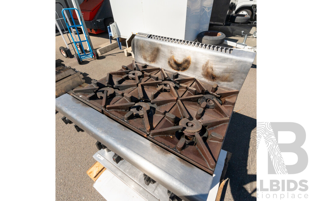 Moffatt 6 Burner Commerical Stainless Steel Cooktop on Bench