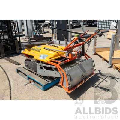 Barracuda Walk Behind Beach / Sand Cleaner