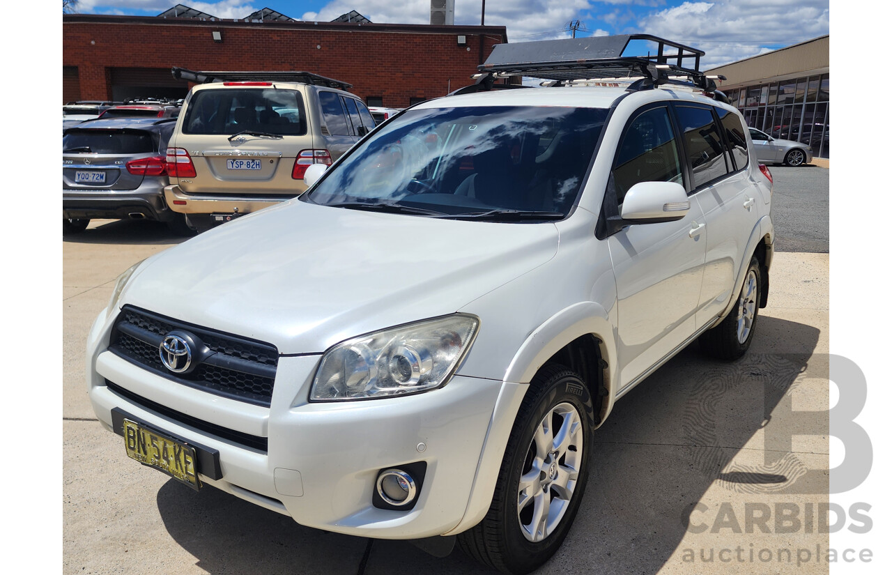 11/2011 Toyota Rav4 Cruiser (4x4) ACA33R 08 UPGRADE 4d Wagon White 2.4L