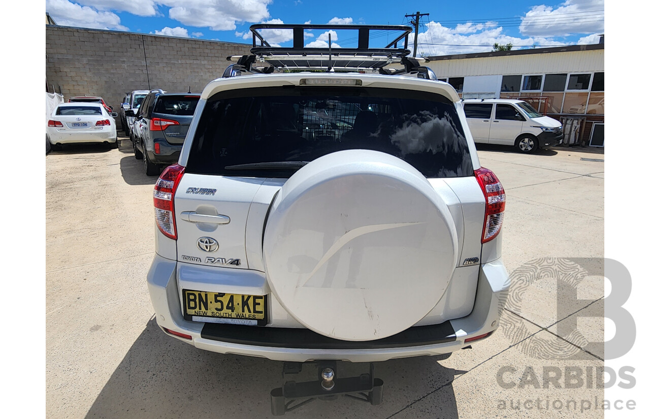 11/2011 Toyota Rav4 Cruiser (4x4) ACA33R 08 UPGRADE 4d Wagon White 2.4L