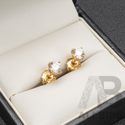 18ct Yellow Gold Solitaire Stud Earrings - 2.15gms