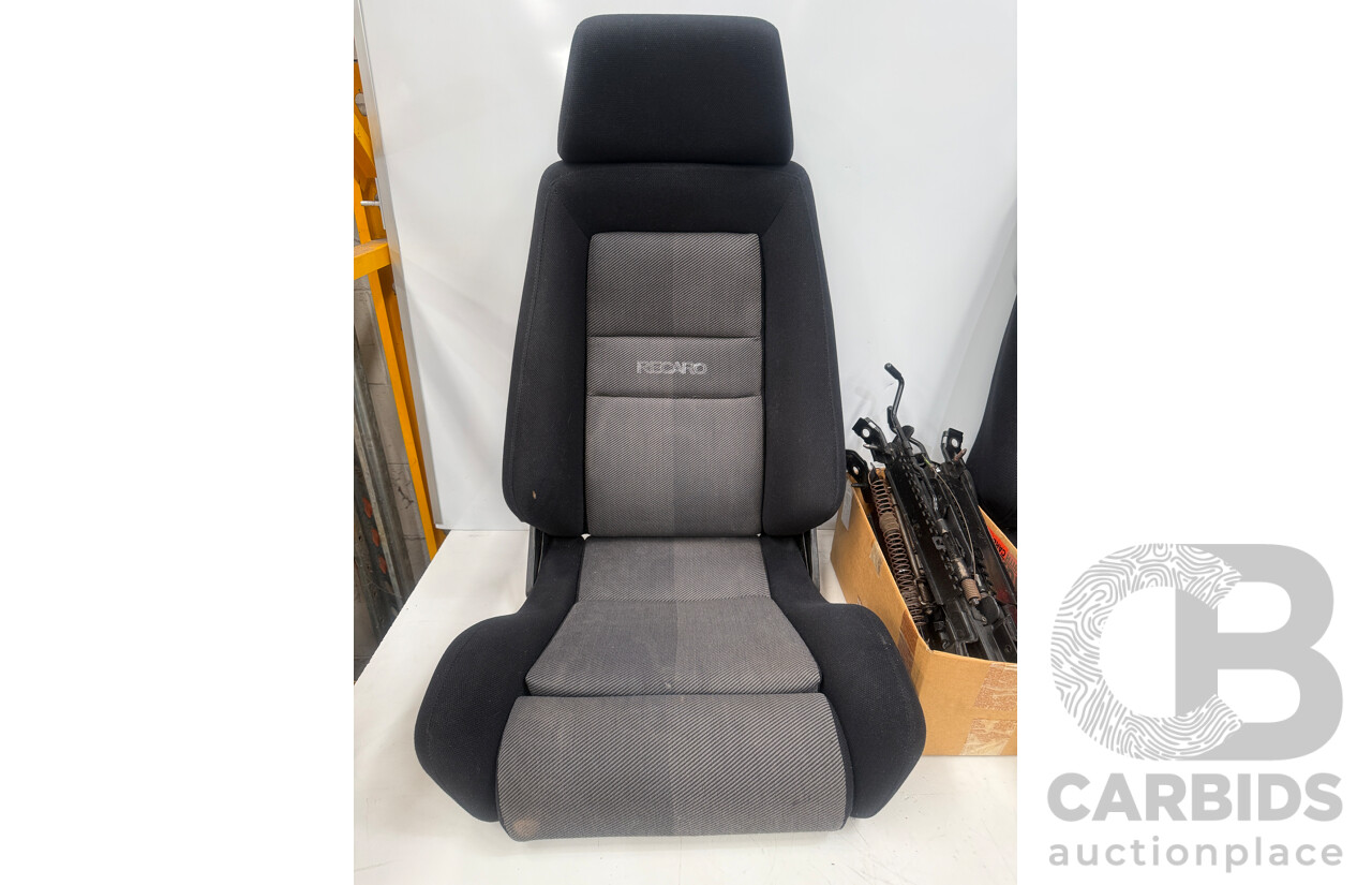 Recaro Set of 2 Racing Recliner Seats & Bolt Rails